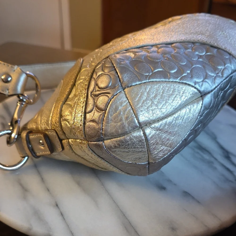 Coach Hobo 2008 Metallic Wave Patchwork Bag!  💕 - Picture 7 of 17